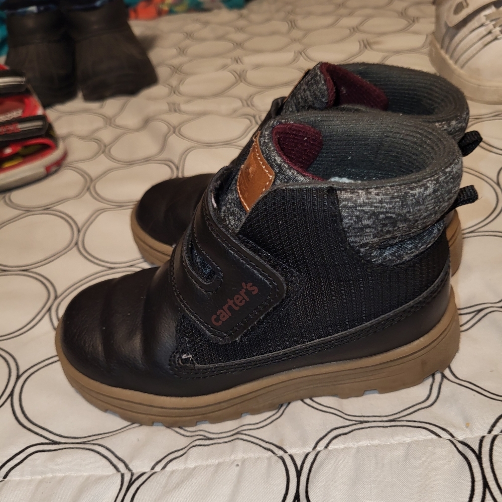 Carter's casual boot 9/10c
